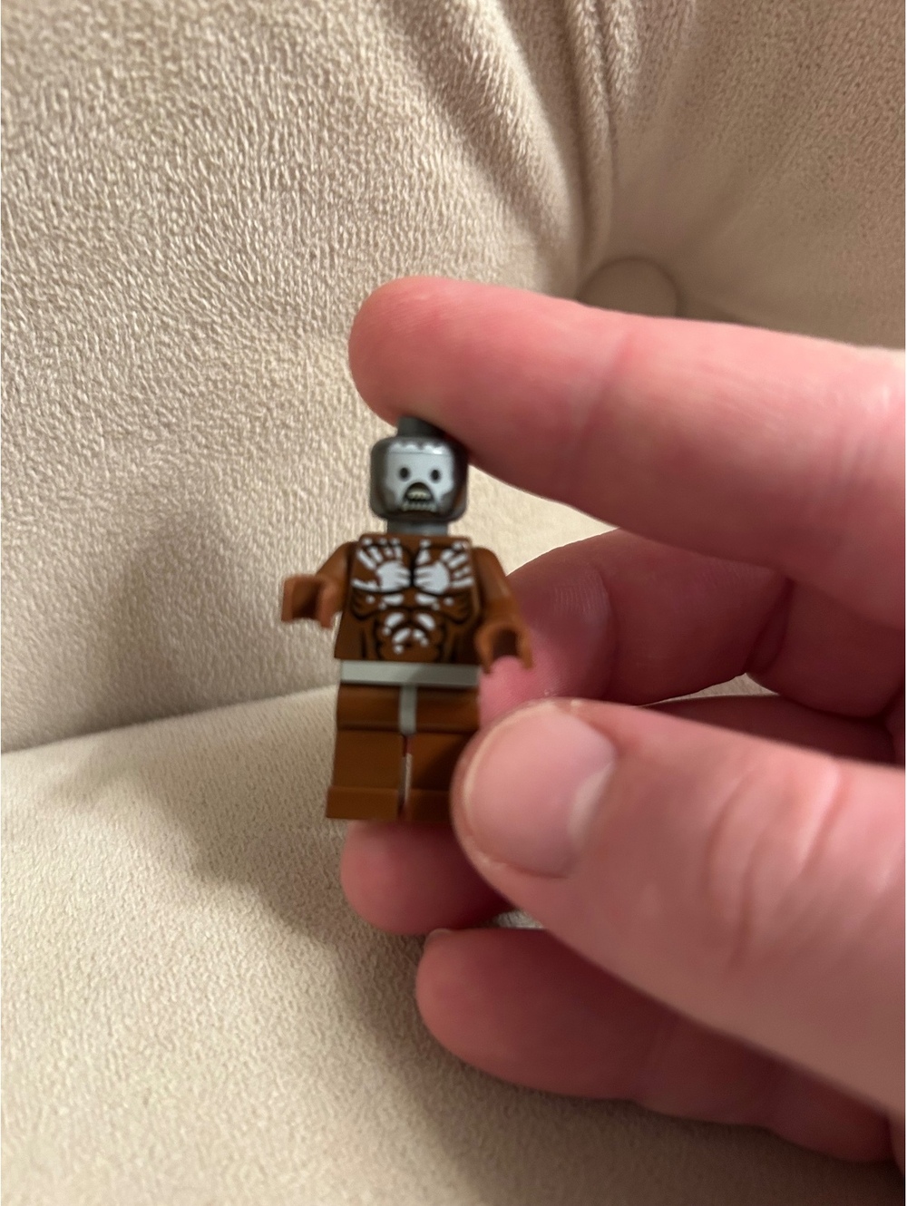 CRACKED!! Official LEGO Lord Of The Rings - Berserker Uruk Hai Minifigure (9474)